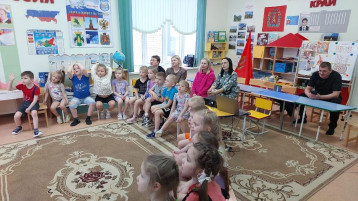 "Все на свете на одной планете" "Все на свете на одной планете".