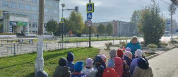 Целевая прогулка "Дорожные знаки нашего района" Целевая прогулка "Дорожные знаки нашего района".